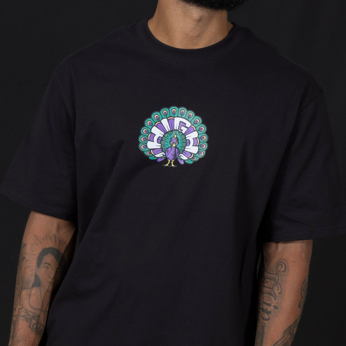 Tee Peacock Black
