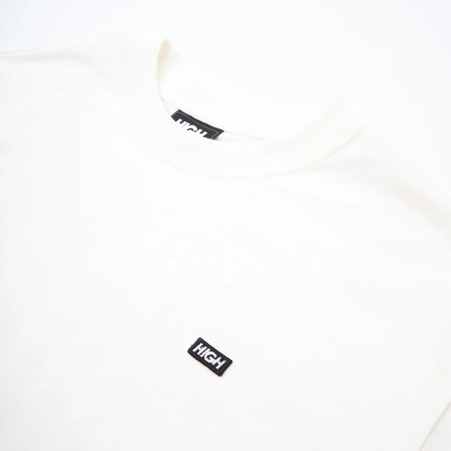Tee Minimal Patch White