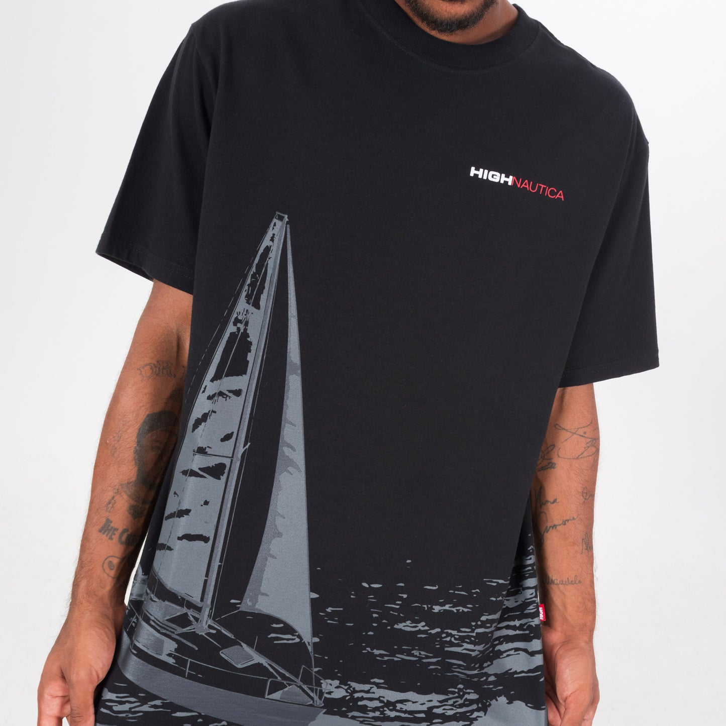 Tee Sailing Black