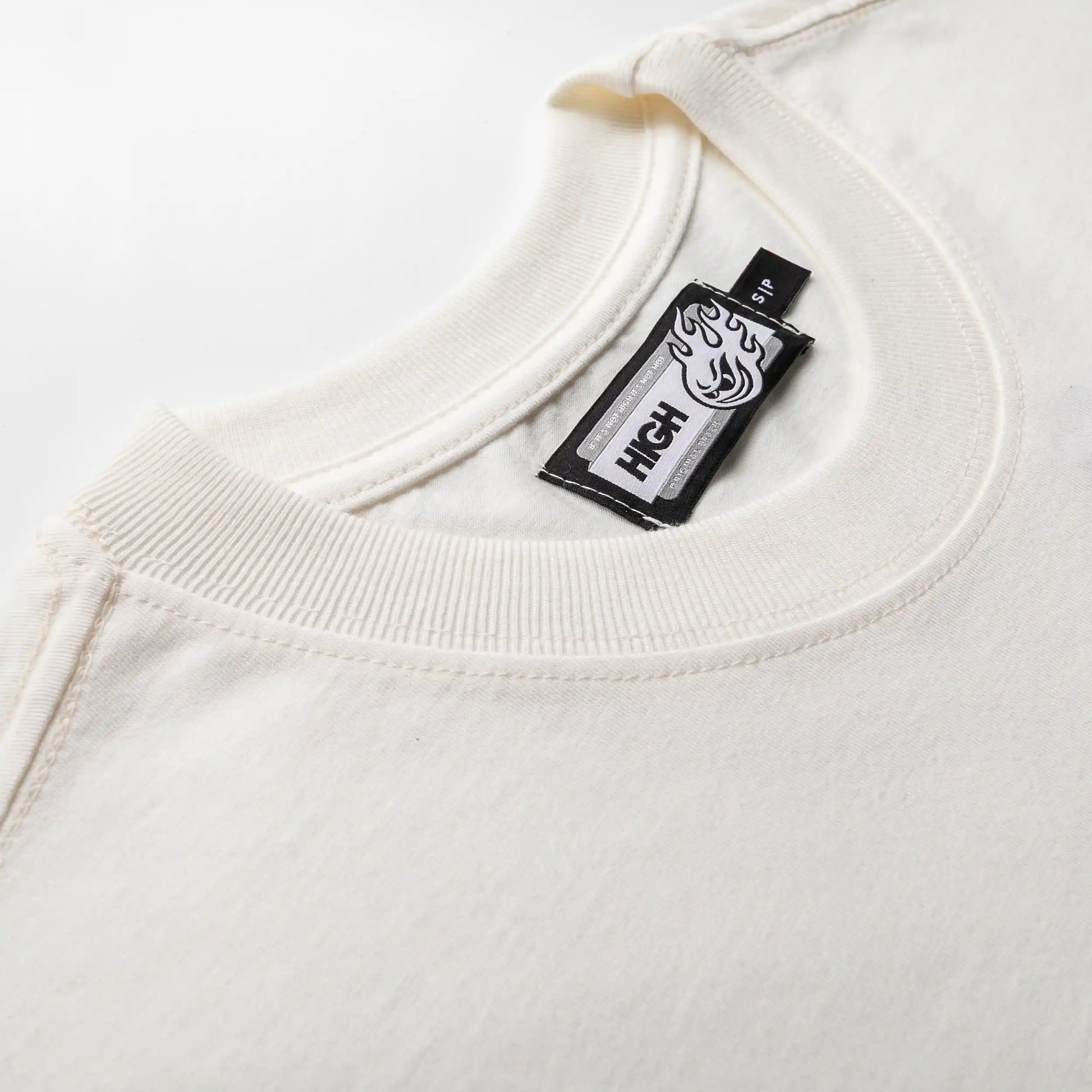 Longsleeve Stencil White