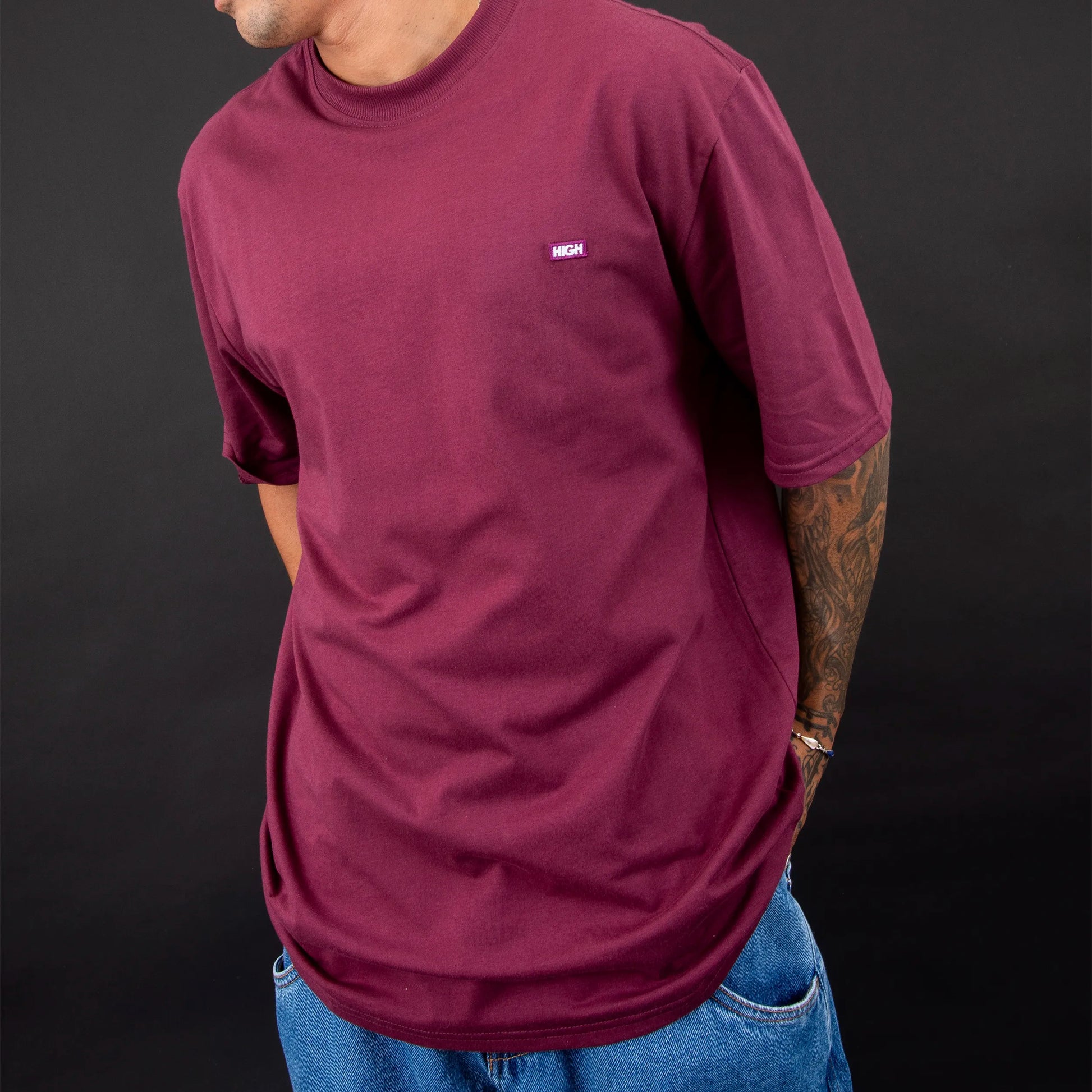 Tee Minimal Patch Wine