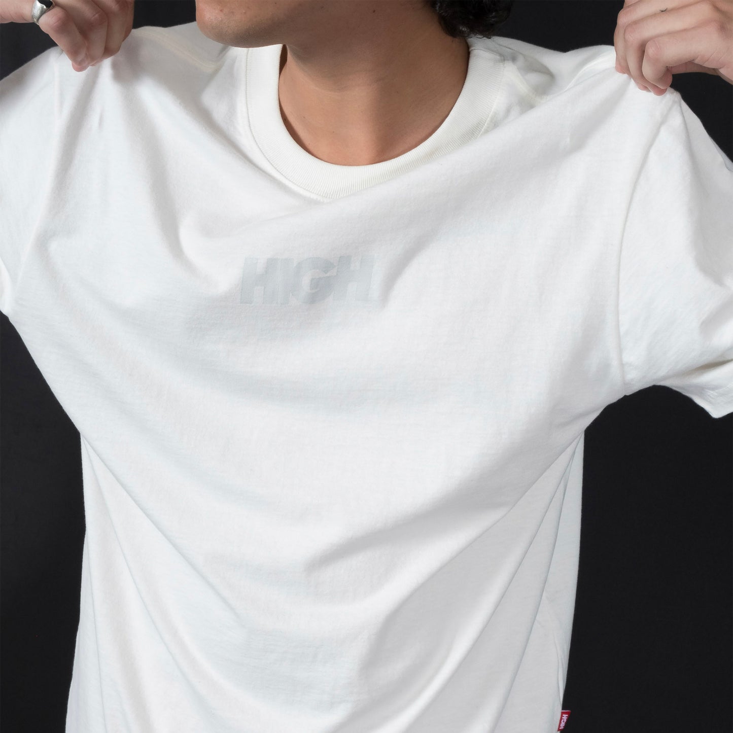 Tee Tonal Logo White