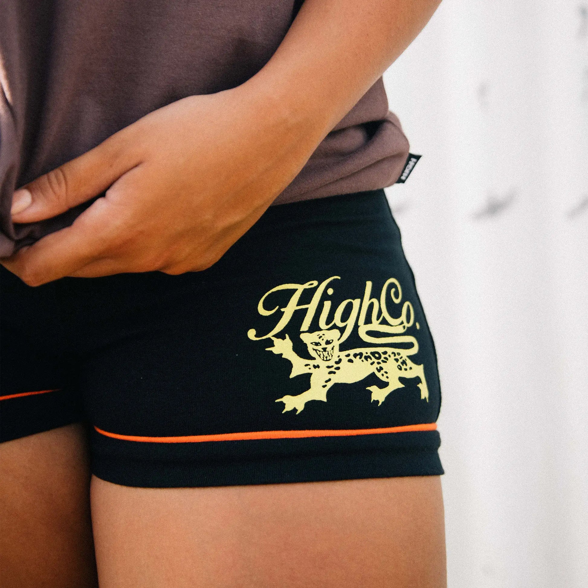 Shorts Female High X Survival