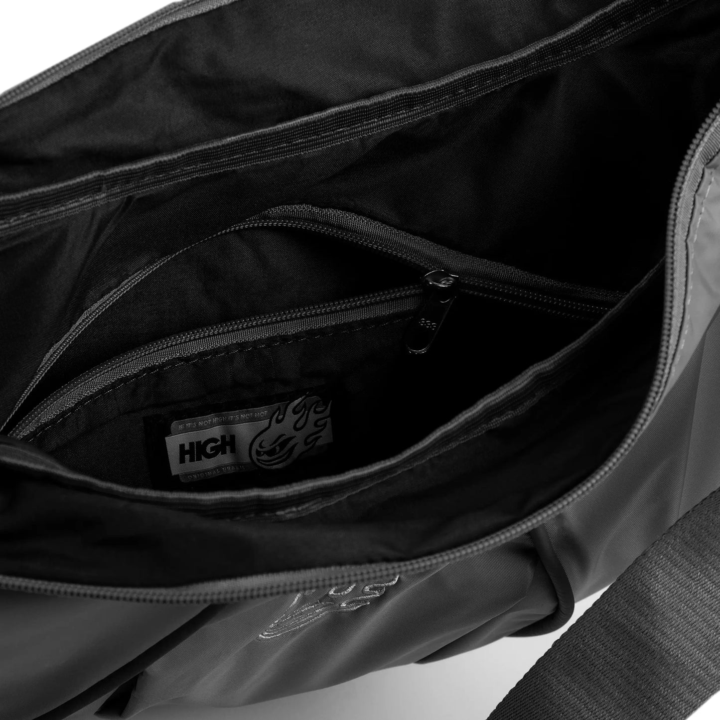 Reflective Tsuno Bag Black
