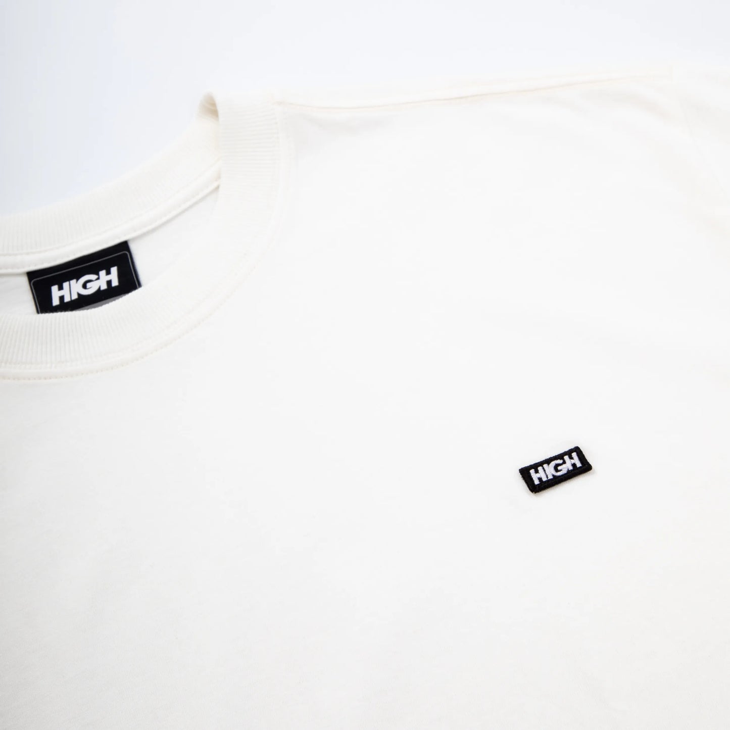 Tee Logo Line White