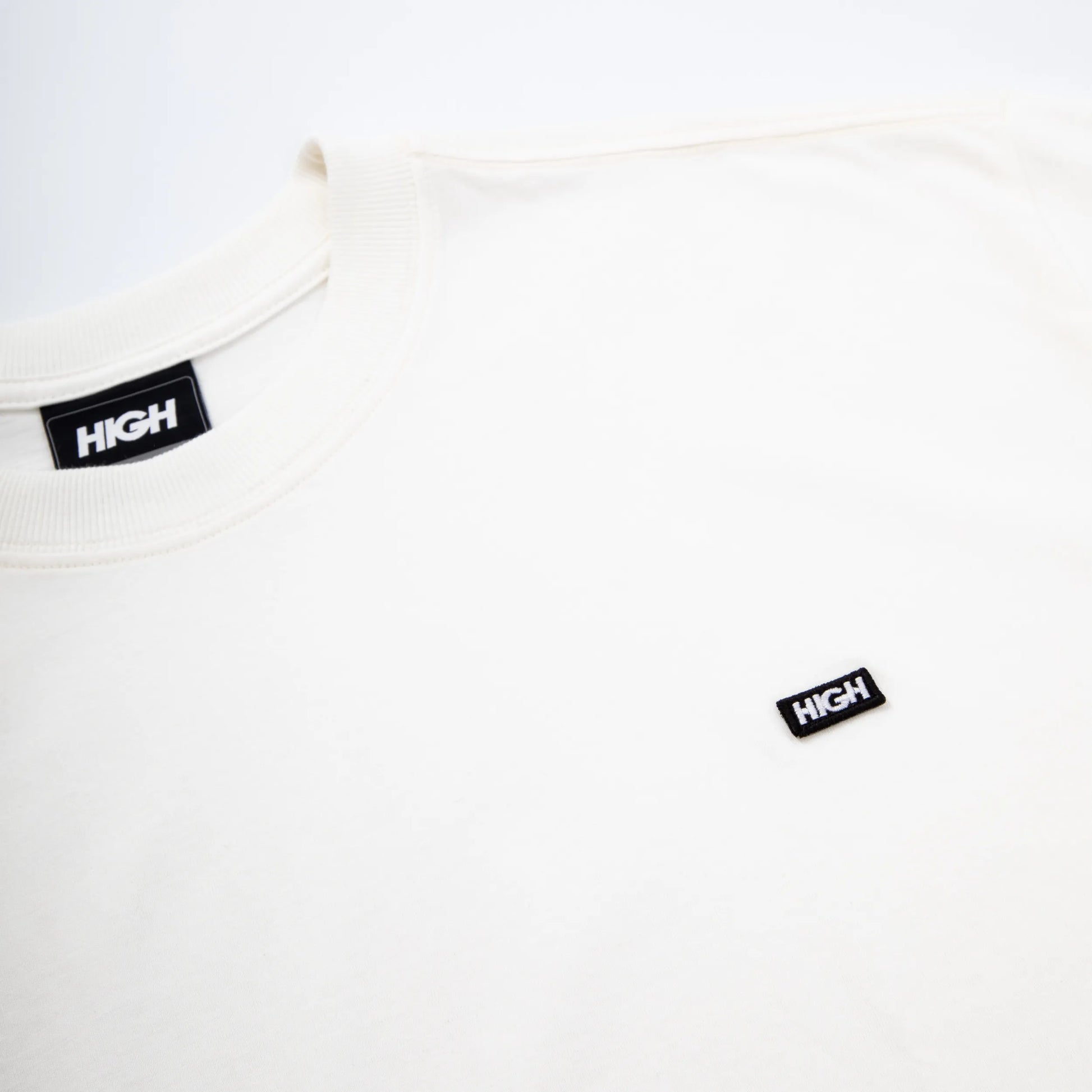 Tee Logo Line White