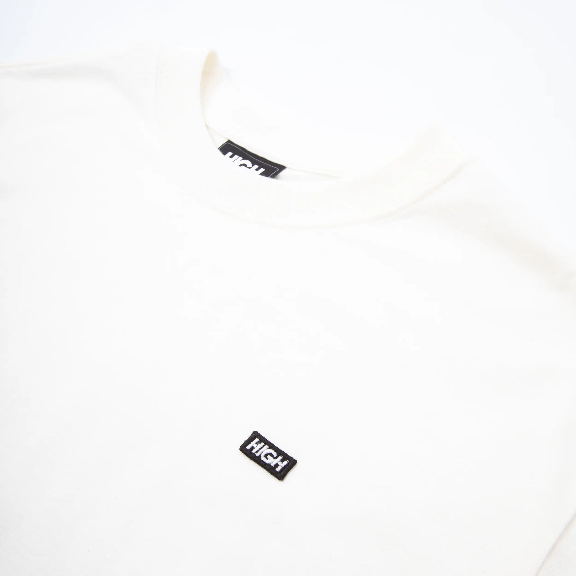 Tee Minimal Patch White