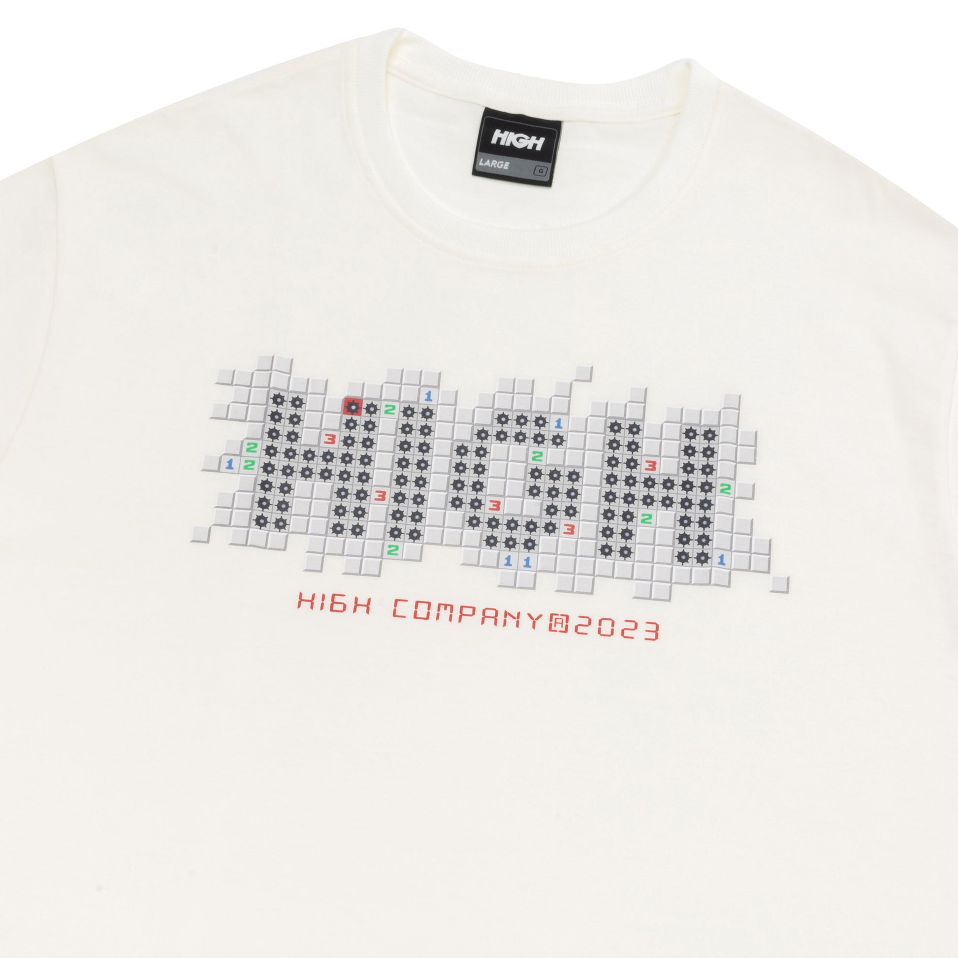 Tee Minesweeper White