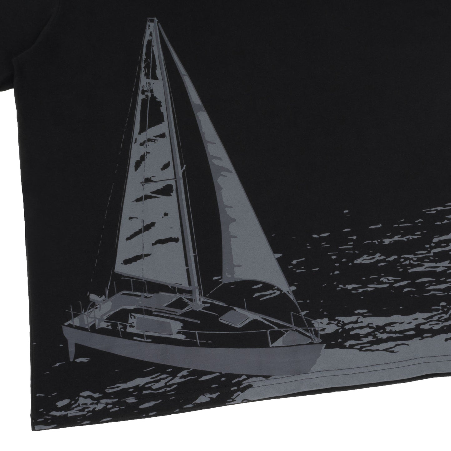 Tee Sailing Black