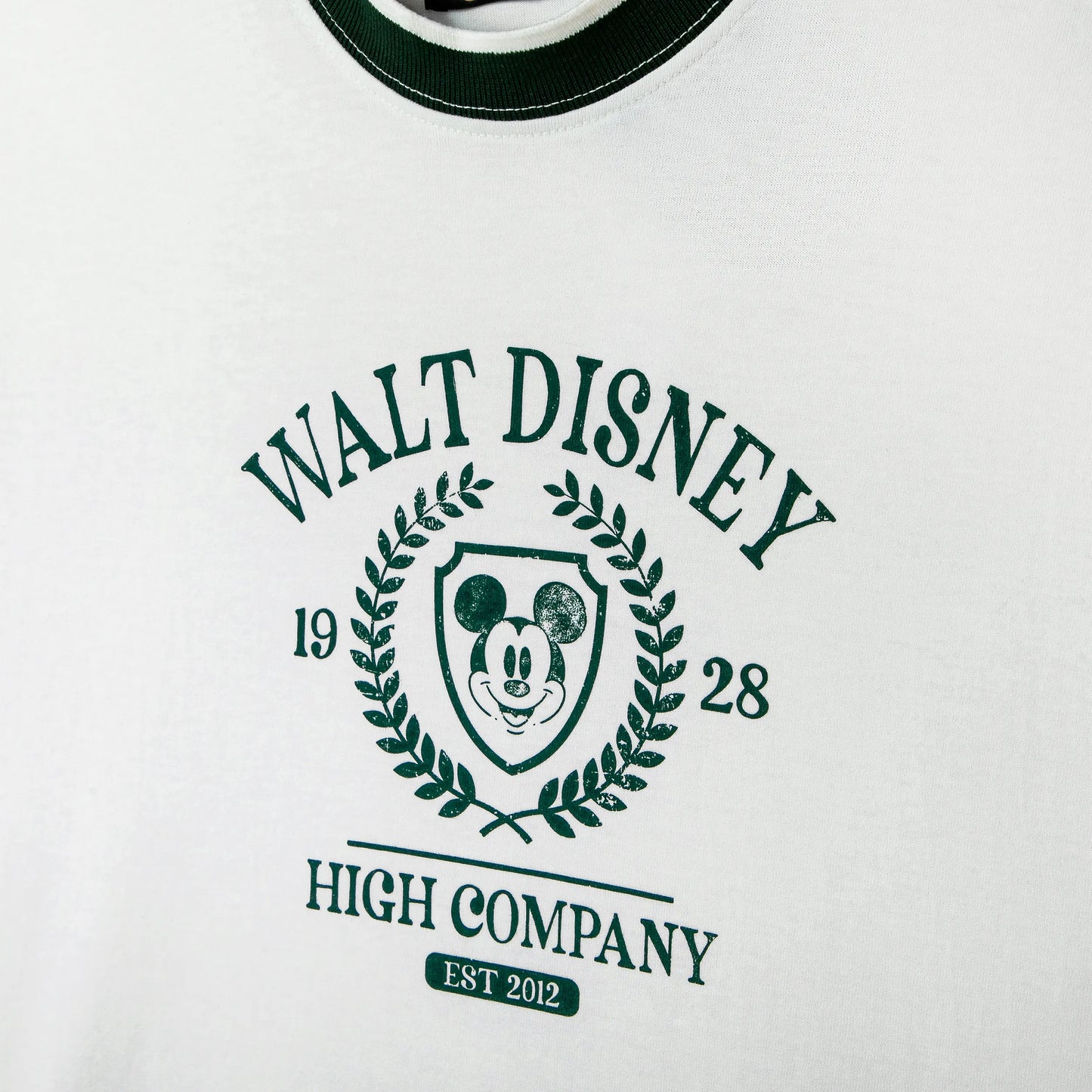 Tee Walt Crest