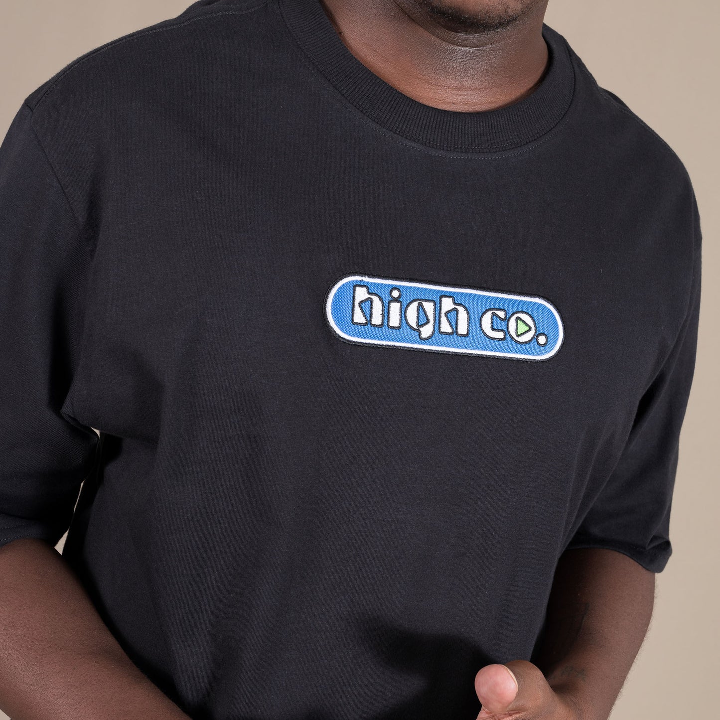 Tee Playground Black