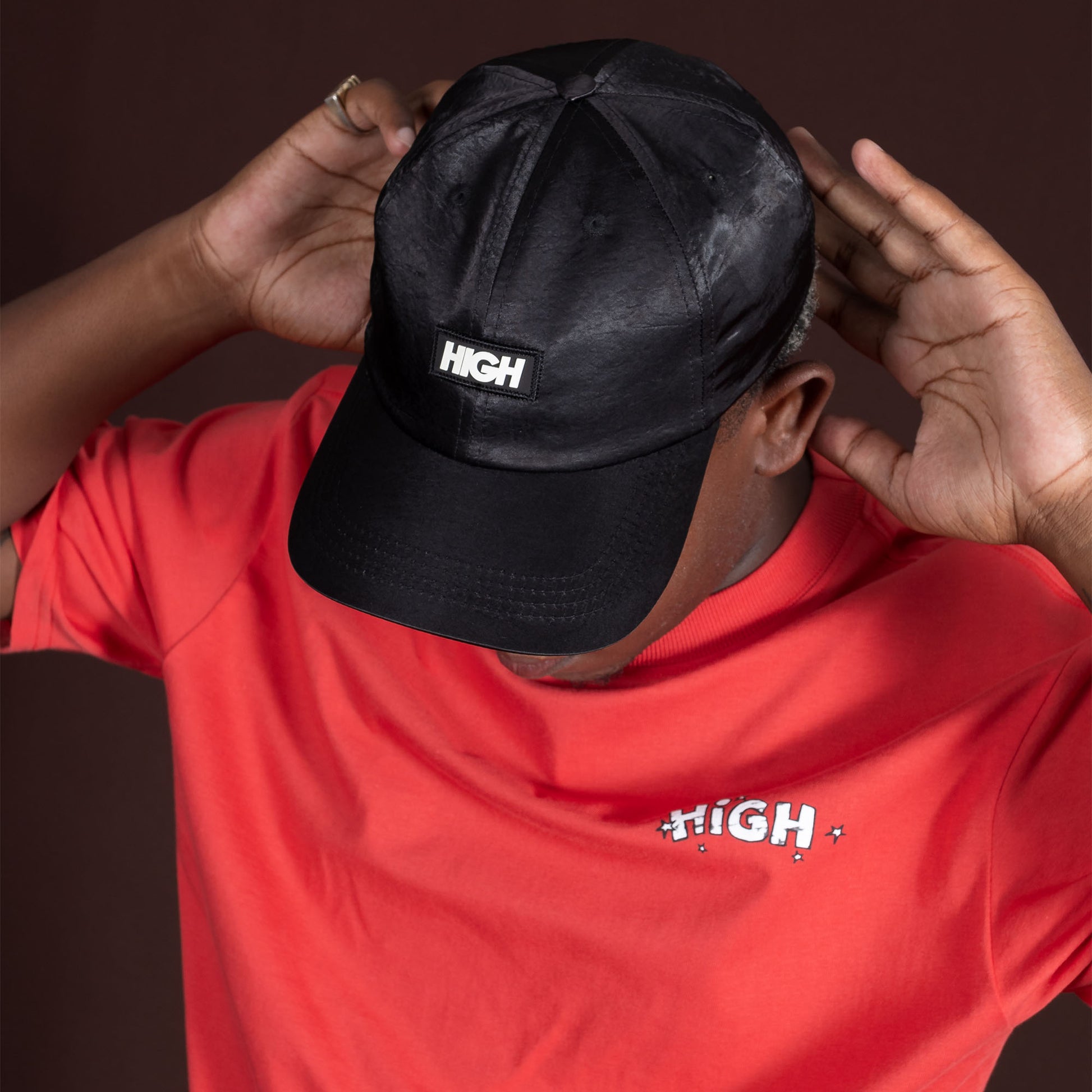 Iridescent 6 Panel Black